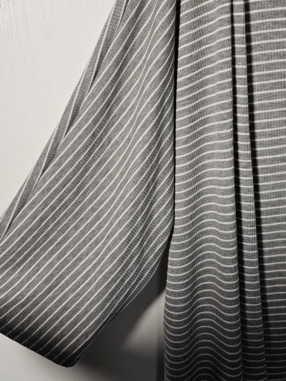 LuLaRoe Gray and White Striped Open Cardigan - Picture 2 of 7